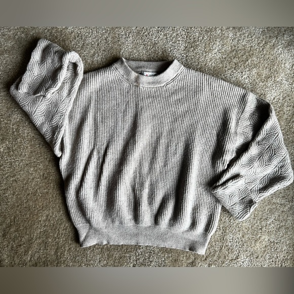 Women’s poof apparel tan long sleeve large sweater - Picture 1 of 5